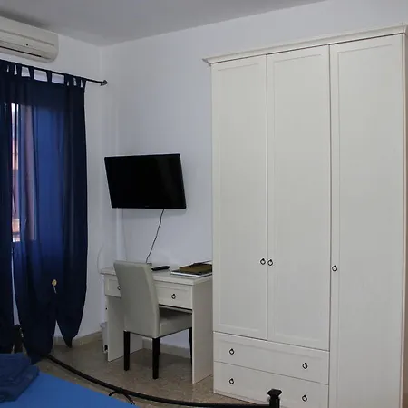 Alojamento de Acomodação e Pequeno-almoço Roge